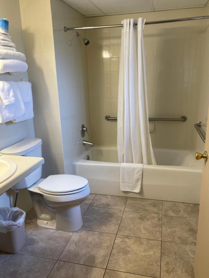 Amber'S Inn And Suites ウィスコンシン デルズ エクステリア 写真